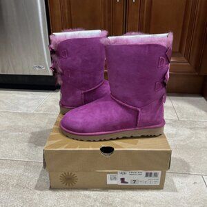 Ugg Australia Bailey Bow Pink Suede Sheepskin Boots Women's Size US 7 (1002954)